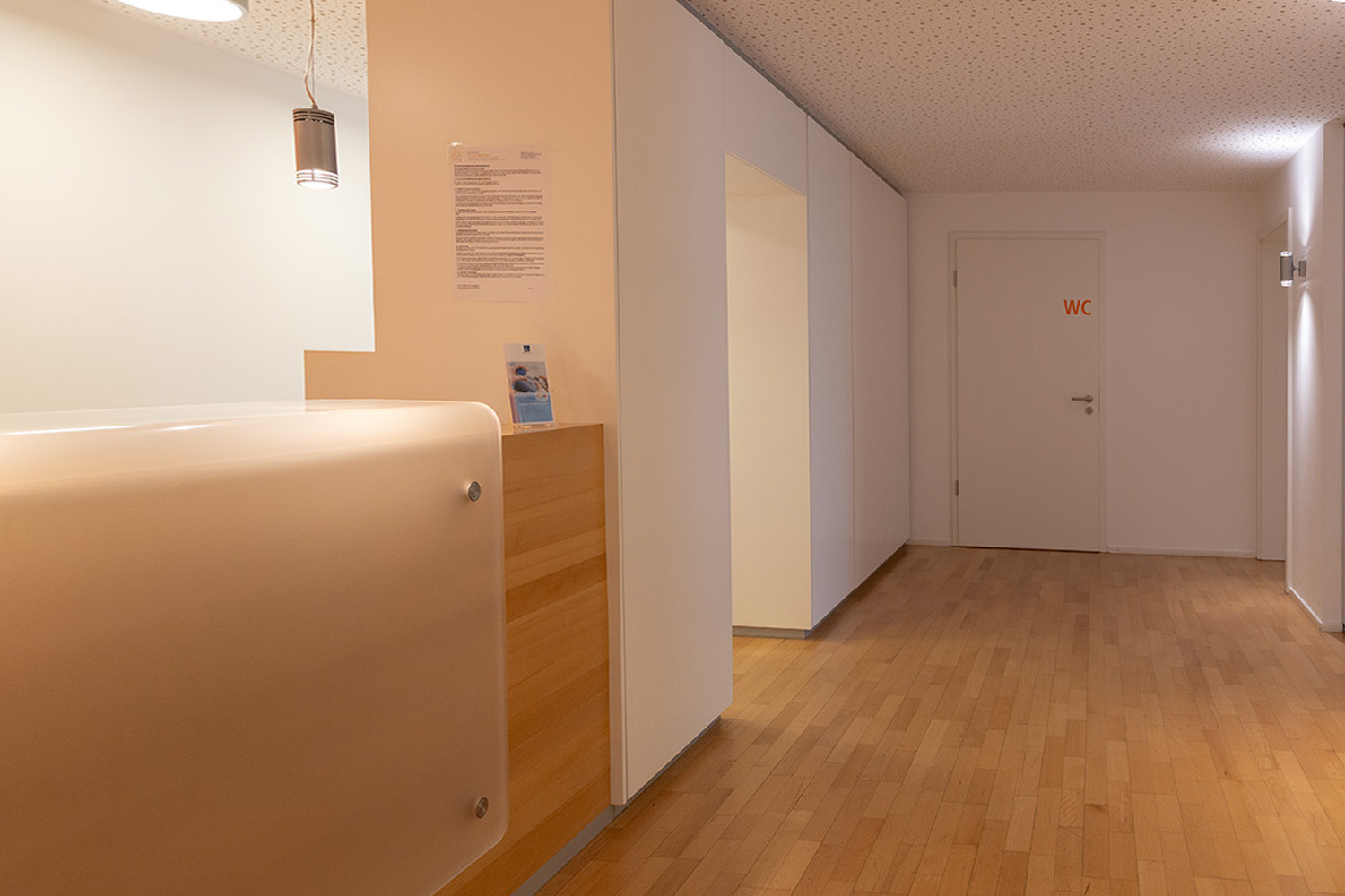 Empfangsbereich der Frauenarztpraxis Dr. med. Heike Thimm
